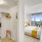 Balcony with View, Pool, Gym, Near Beach - Hallandale Beach