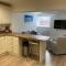 Highcliffe Apartment with Parking - 基督城