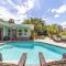 Island home on Kings Bay - manatees at the dock!