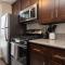 Hollywood 2Bed Apt w Rooftop pool & Panoramic View - Лос-Анджелес