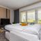 Apartment Azur with Sea View