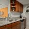 Urban Gallery Loft - King Bed - Larimer Square