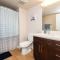 Comfy Cozy Apt with pool & hot tub in downtown LA' - 洛杉矶