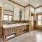 Grand Broken Bow Cabin with Hot Tub and Spacious Deck!