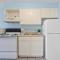 Budget Friendly Oceanview Studio, Sleep 4!