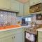 Pet-Friendly Brownwood Home Walk to Lake!