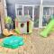 Xxl House With Free Parking & 3 Bedrooms