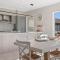 Seachange Umina- Modern, close to shops, beach