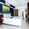 Shoshana Hotel Boutique