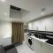 4TH Studio Flat With Private Own Bathroom A London Luxury Family Home Setup and furnished With Double Bed plus A Double Futon-Sofa Bed A Single Futon Bed A Baby Cot and Garden and Free Parking - Lewisham