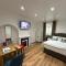 4TH Studio Flat With Private Own Bathroom A London Luxury Family Home Setup and furnished With Double Bed plus A Double Futon-Sofa Bed A Single Futon Bed A Baby Cot and Garden and Free Parking - Lewisham