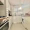 Single Room A503 StayInn by Cosmopolis