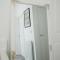 Mersey Way, Spacious 3 Bed Home, Close to Sheffield City Centre & FREE Driveway Parking - Perfect for Workers, Groups & Families - Hosted by Stay Host Save Mersey Way, Spacious 3 Bed Home, Close to Sheffield City Centre & FREE Driveway Parking - Perfect for Workers, Groups & Families - Hosted by Stay Host Save