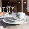 Derby Mandarin 3 Bedroom Apartment with Garden and Parking