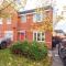 Derby Mandarin 3 Bedroom Apartment with Garden and Parking