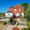 Croft House Sleeps 8 ꕤ Country Views nr Salisbury - Salisbury