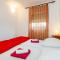 Selak Apartments