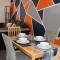 RestWorkPlayShortStays apartment, free parking and wifi, perfect for contractors, near to i54 park and city centre