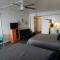 The Maui Wowi Oceanfront Condo - 德通纳海滩海岸