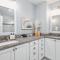 962 Townhouse 3BR Near Downtown Beaches and Wineries - 特拉弗斯城