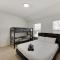 5 Bedrooms Backyard Oasis - Groups Welcome