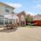 5 Bedrooms Backyard Oasis - Groups Welcome