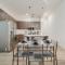 Snazzy loft style 2BR I Gym I Parking I Workspace - دالاس