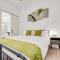 Snazzy loft style 2BR I Gym I Parking I Workspace - دالاس