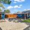 Stockyards-3/4 mile away!-Sleeps 8-Americana House