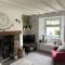 Tiny romantic cottage for two. - 洛斯特威希尔