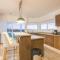 Oceanview Newly Renovated Private Pool Home - 拉巴斯