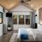 Petit Paradis Studio with hot tub