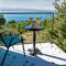 Olive Seaview Oasis