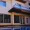Suite with pool view - Sheikh Zayed