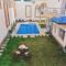 Suite with pool view - Sheikh Zayed