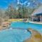 Country Getaway 4 Bedroom Resort in 10 Acre Lot