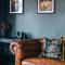House with a cinema and games room, sleeps 17