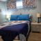 StockYards! Less than 4 minutes-Sleeps 8-Lee House