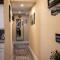 StockYards! Less than 4 minutes-Sleeps 8-Lee House