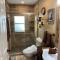 StockYards!-1 block away ! Cowboy Cottage sleeps 9