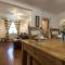 Shell Cottage - 2 Bedroom Holiday Home - Tenby