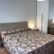 Three rooms close to the sea and services