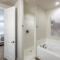Canyon Crest Escape