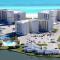 SLT 2052-Beachfront-Close To Everything in Destin! - ديستين