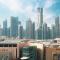 Burj Khalifa View, 2 Balcony w Lounge, Dubai Mall Access, Gym, Infinity-Pool, Playground, BBQ, Family Friendly