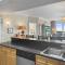 SMP 209 - Large 4 Bedroom Beachfront Condo