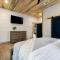 Lone Pine Lodge. Brand new! 2 bedroom luxury cabin.