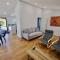 Beach House with Sea Views and a Large Backyard - Devonport