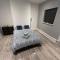 Cozy two bed in Brixton next to station - Londyn
