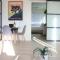 Serene Modern Home Backdoor with great WiFi, games, movies, patio seating and bbq Easy Access to North Joshua Tree National Park in 10 minutes - تونتي ناين بالمز